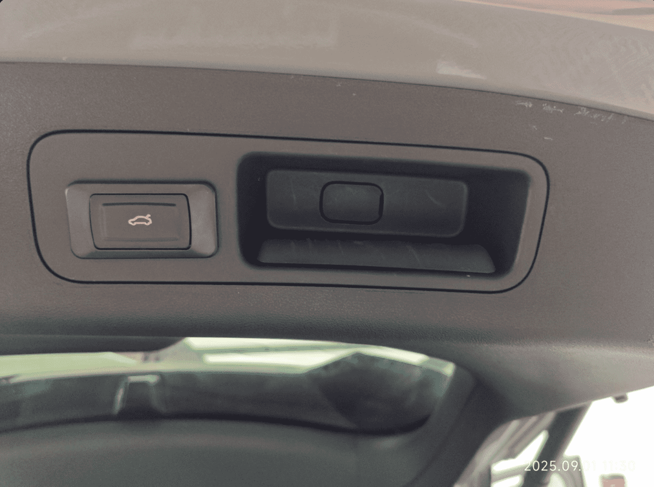 Xevaban.com ở 214 Giải Phóng là đơn vị chuyên cung cấp phụ kiện oto, đồ chơi oto, phụ kiện byd atto 2, đồ chơi byd atto 2, xevaban, 214 giải phóng, cốp điện atto 2, độ cốp điện atto 2, đóng mở cốp tự động atto 2.